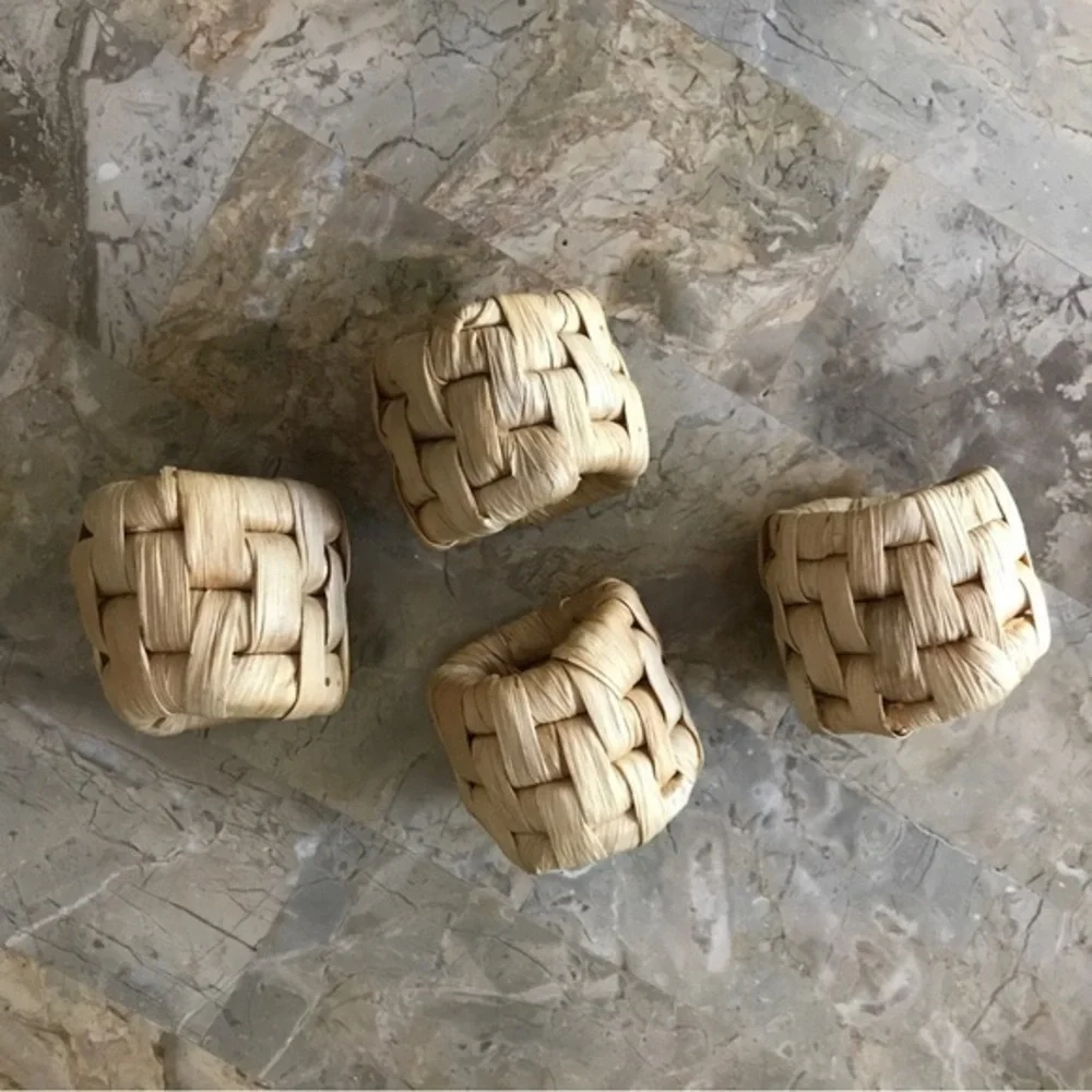 Set of 4 Natural Woven Rattan Raffia Napkin Rings * Bonus 4 Ivory‎ Napkins
